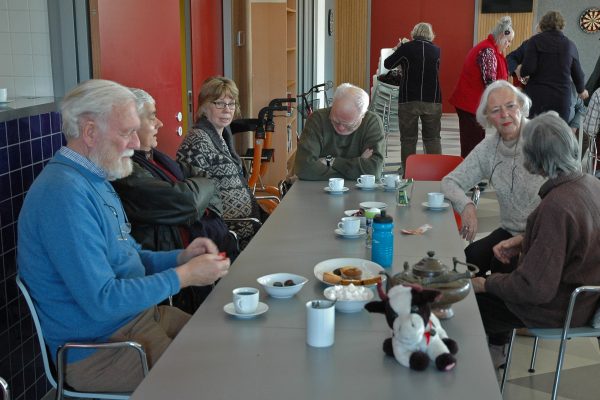 Repair Café koffie, thee, cake en koek