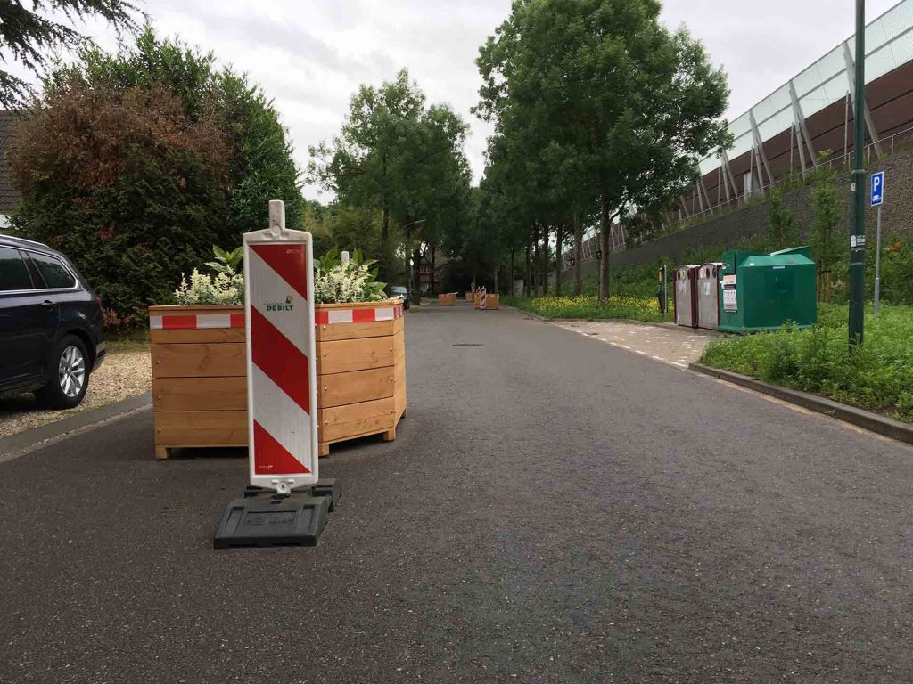 Bloembakken in de Spoorlaan