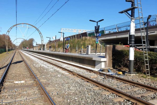 Station Hollandsche Rading - perron 2