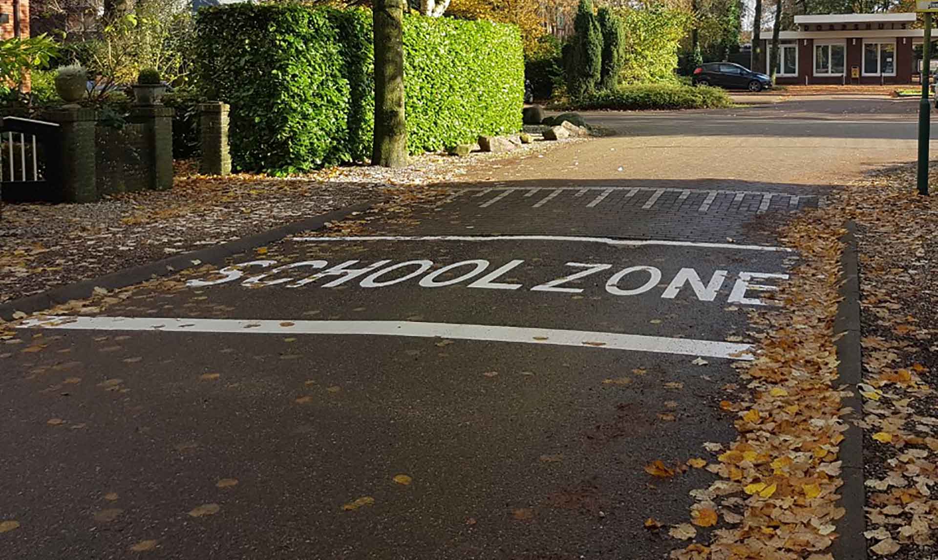 Schoolzone bij Bosbergschool